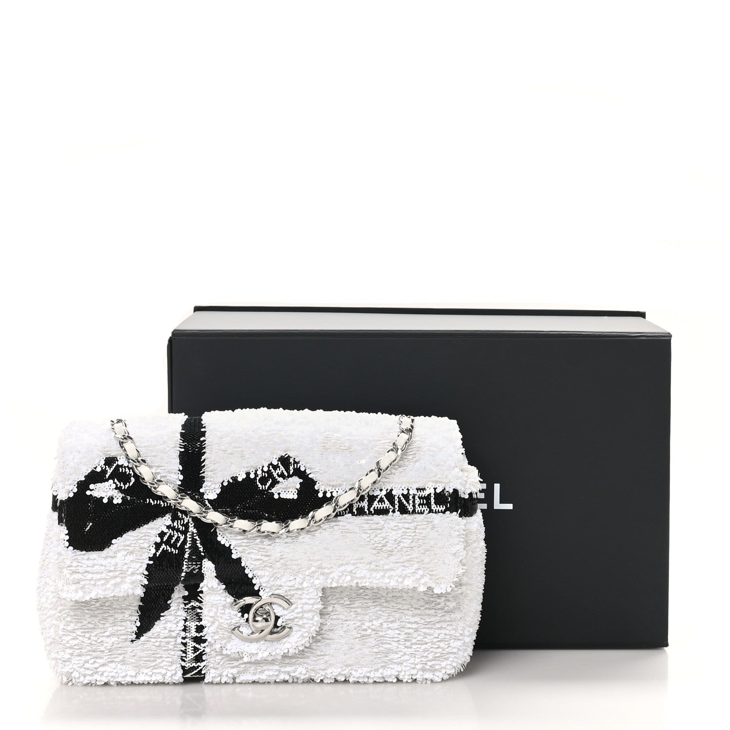 【正規店・新品】CHANEL バッグ 空き箱 リボン付 Chanel Sequin Ribbon Mini Rectangular Flap White Black 1707539