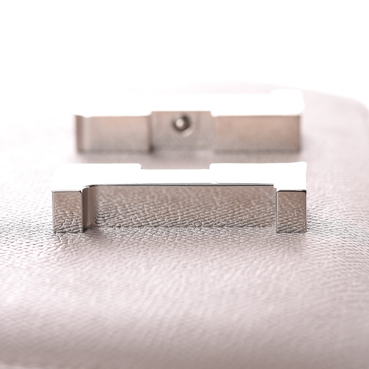 Epsom Constance 24 Gris Asphalte
