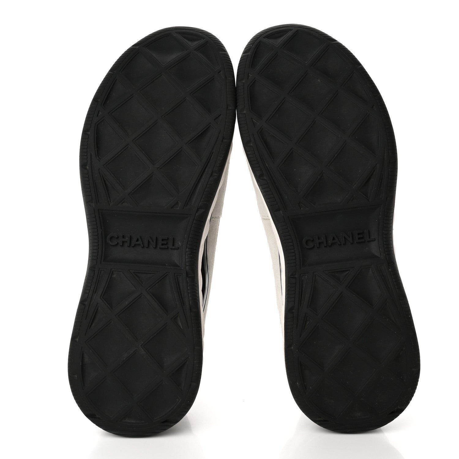 Chanel Velvet Calfskin Mixed Fibers CC Sneakers 40 White Black 5 of 13
