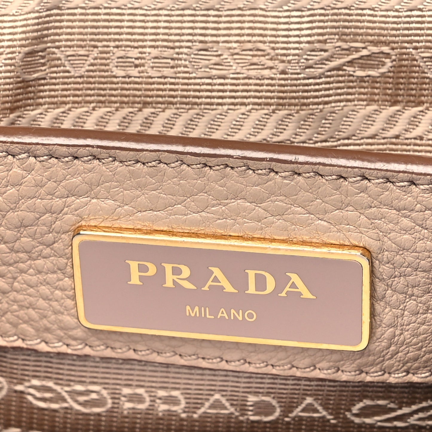 Vitello Daino Embossed Logo Flap Shoulder Bag Sesamo