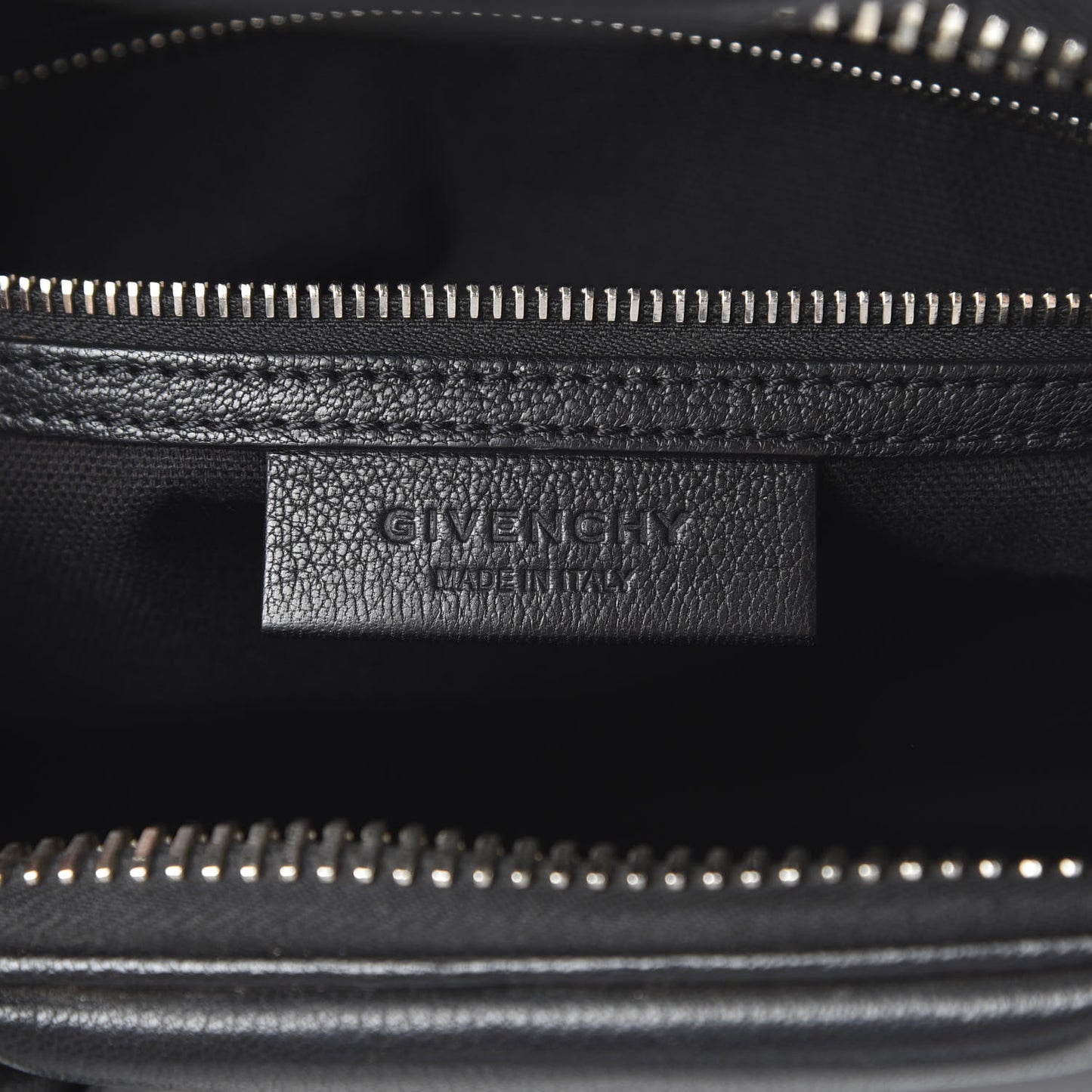 Sugar Goatskin Small Antigona Black