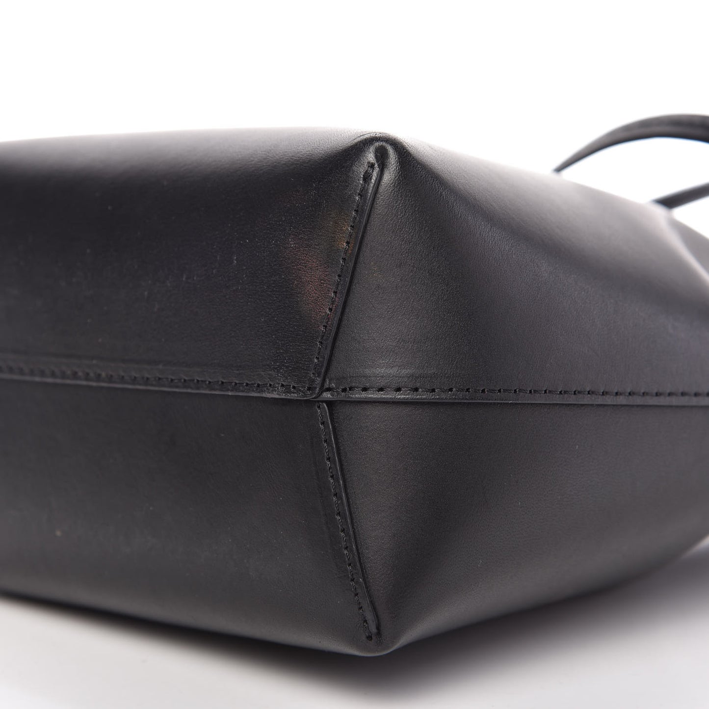 Vegetable Tanned Calfskin Mini Mini Bucket Bag Black Flamma