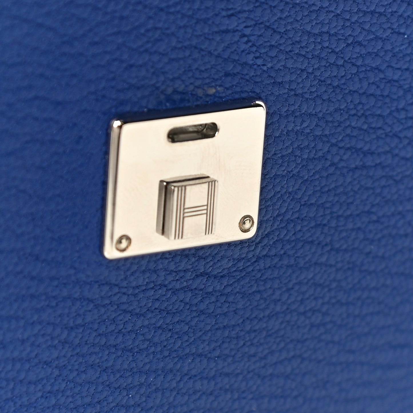 Chevre Mysore Clic 12 Wallet Bleu Electrique
