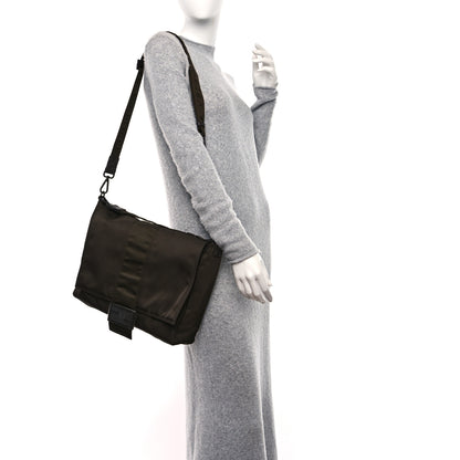 Fendi Econyl Nylon Cuoio Romano Monochrome Large Baguette Messenger Bag Ebano 2 of 12