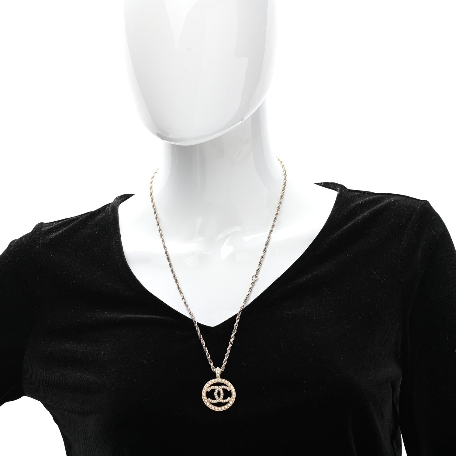 Chanel Pearl CC Round Pendant Necklace Gold 2 of 7