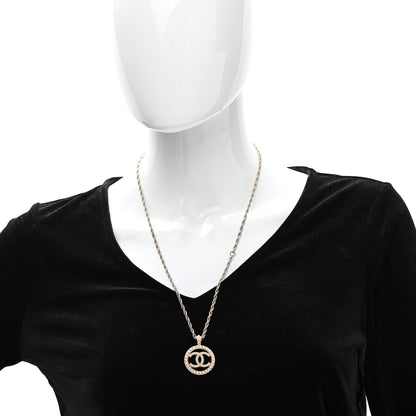 Chanel Pearl CC Round Pendant Necklace Gold 2 of 7