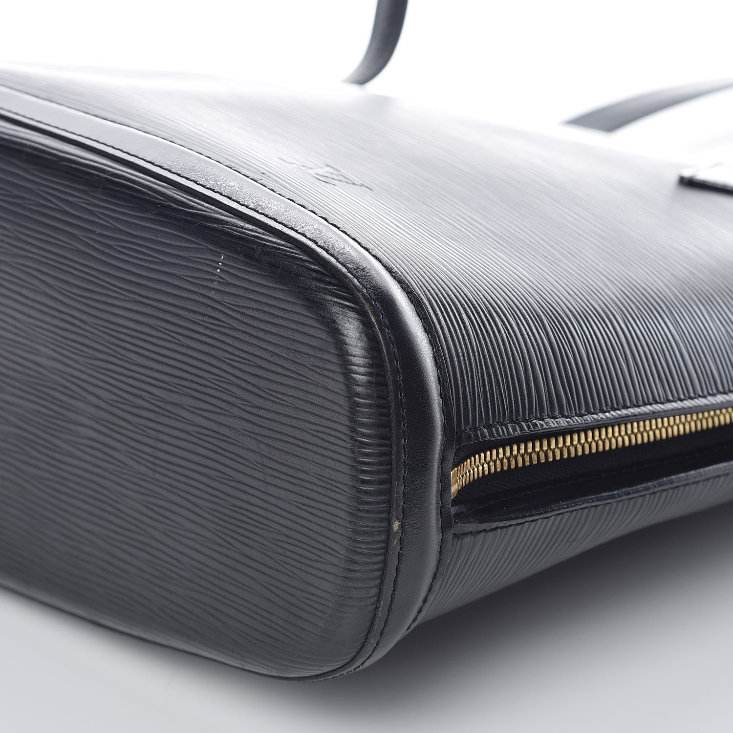 Louis Vuitton Epi Lussac Black 9 of 9