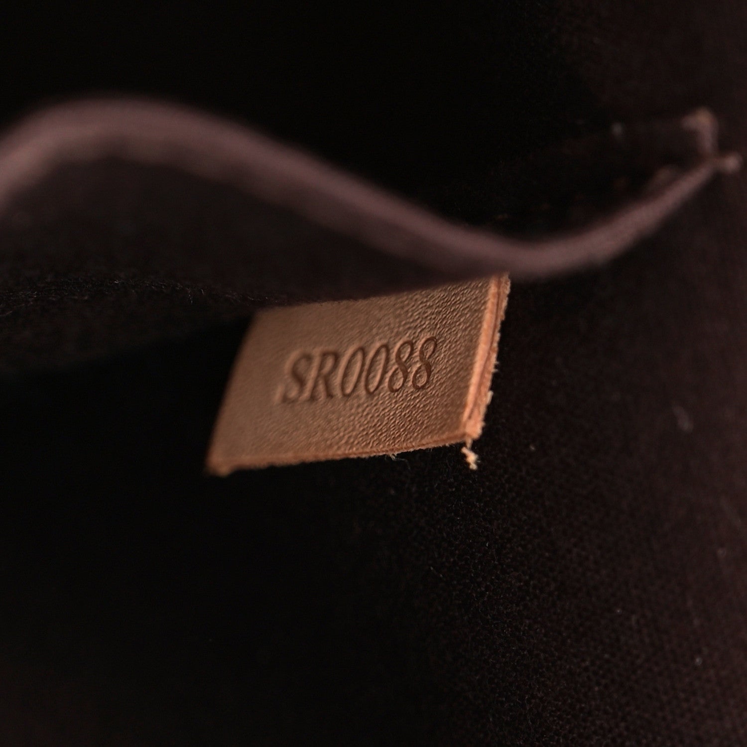 Louis Vuitton Vernis Roxbury Drive Amarante 7 of 10