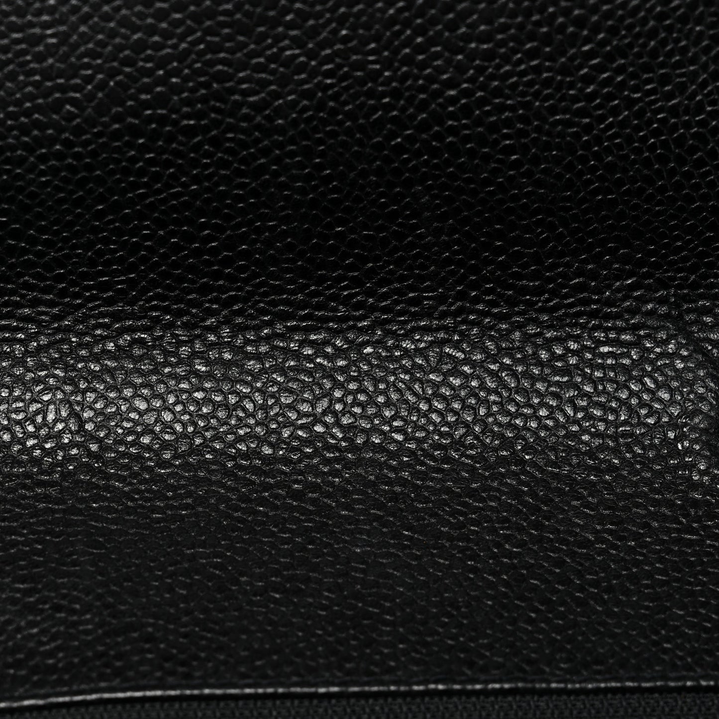 Caviar Vertical Quilted Jumbo Single Flap Black