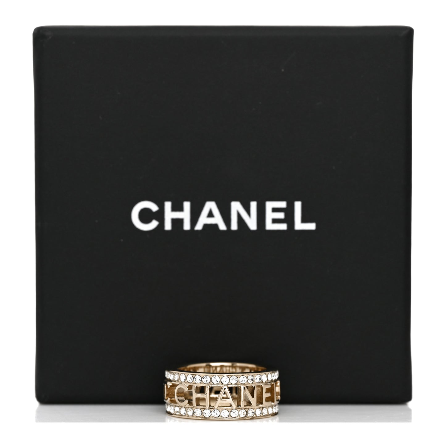 Metal Crystal Bow-tiful CC Logo Ring 52/6 Gold