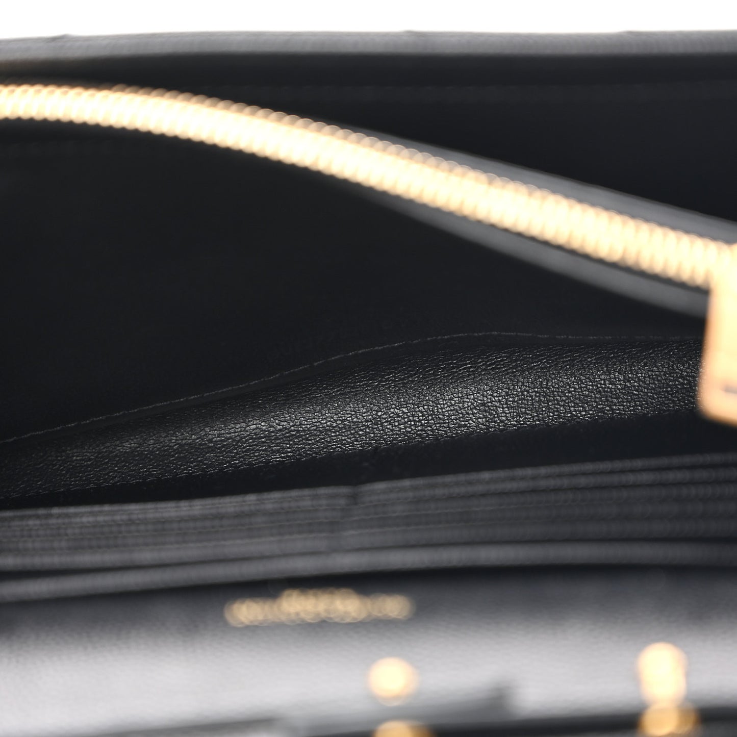Grain De Poudre Matelasse Chevron Monogram Chain Wallet Black