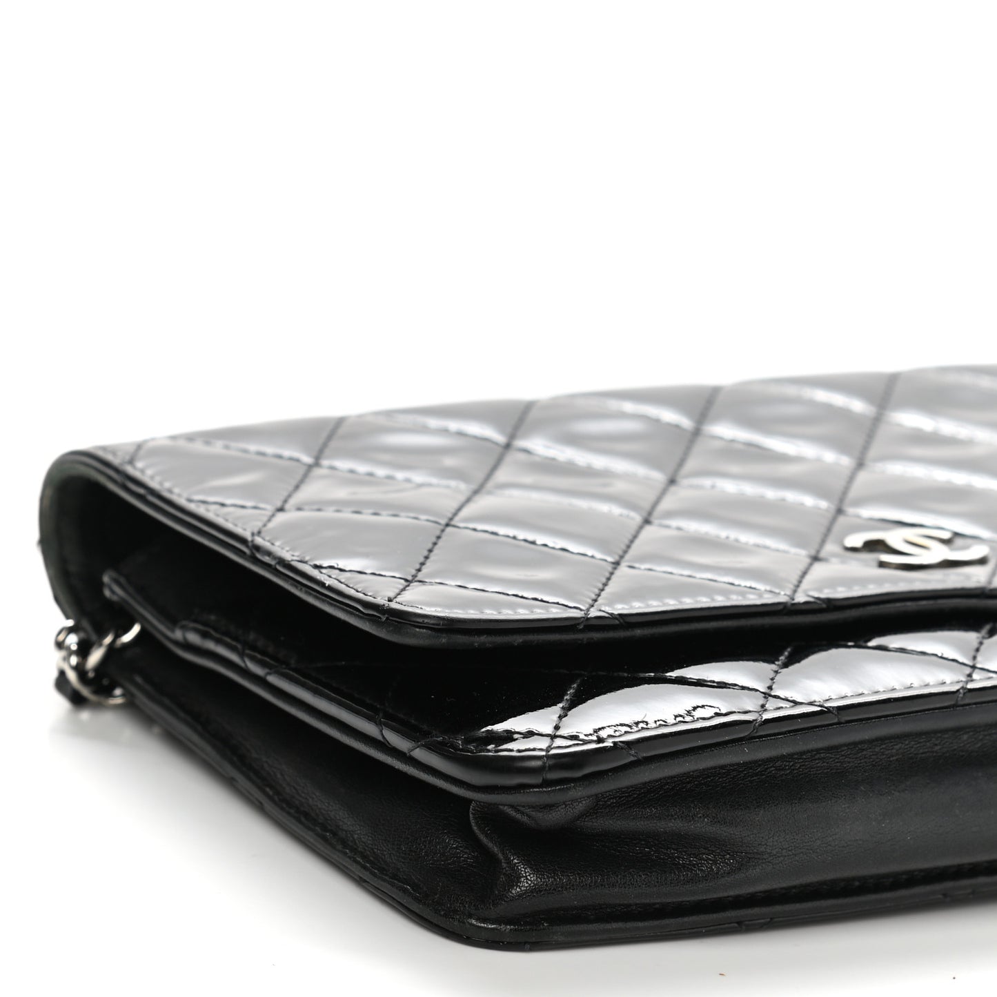 Patent Quilted Wallet On Chain WOC Black