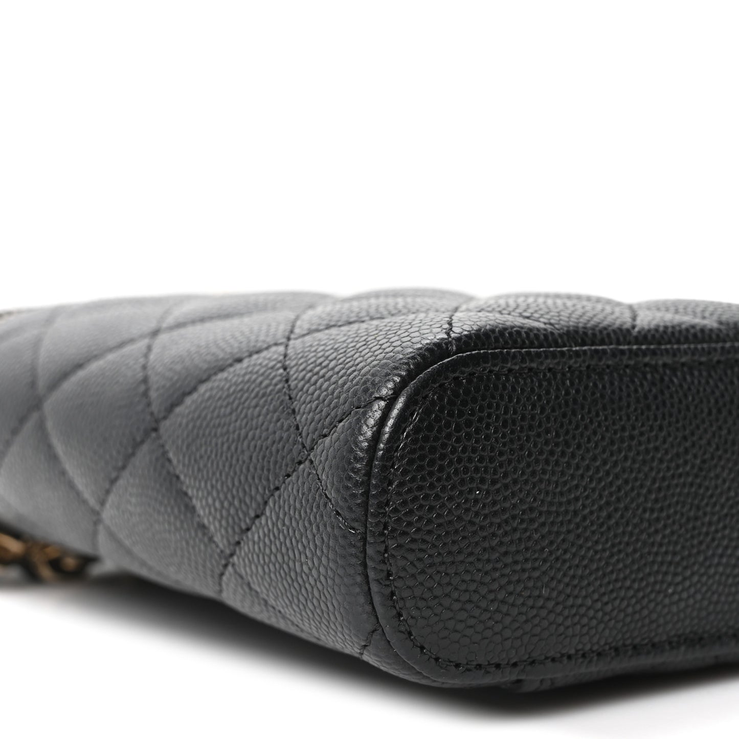 Caviar Quilted Small Vertical Coco Beauty Vanity Case With Chain Black