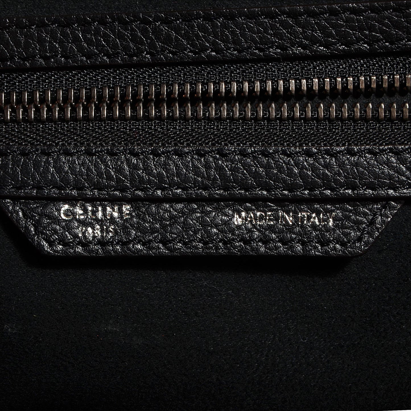 Drummed Leather Shoulder Luggage Black
