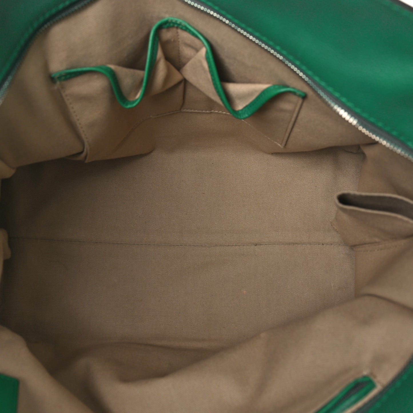 Pebbled Calfskin Large Skull Padlock Zip Around Tote Emerald