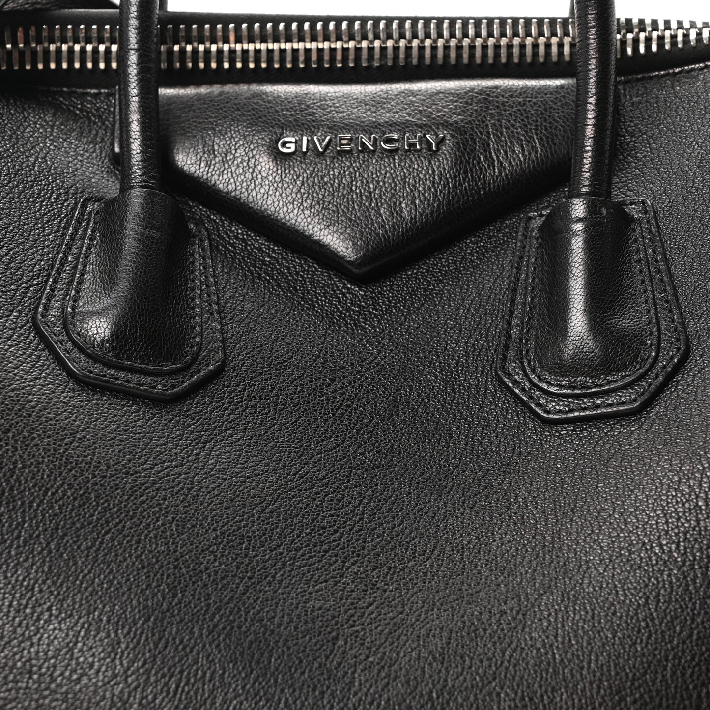 Sugar Goatskin Medium Antigona Black