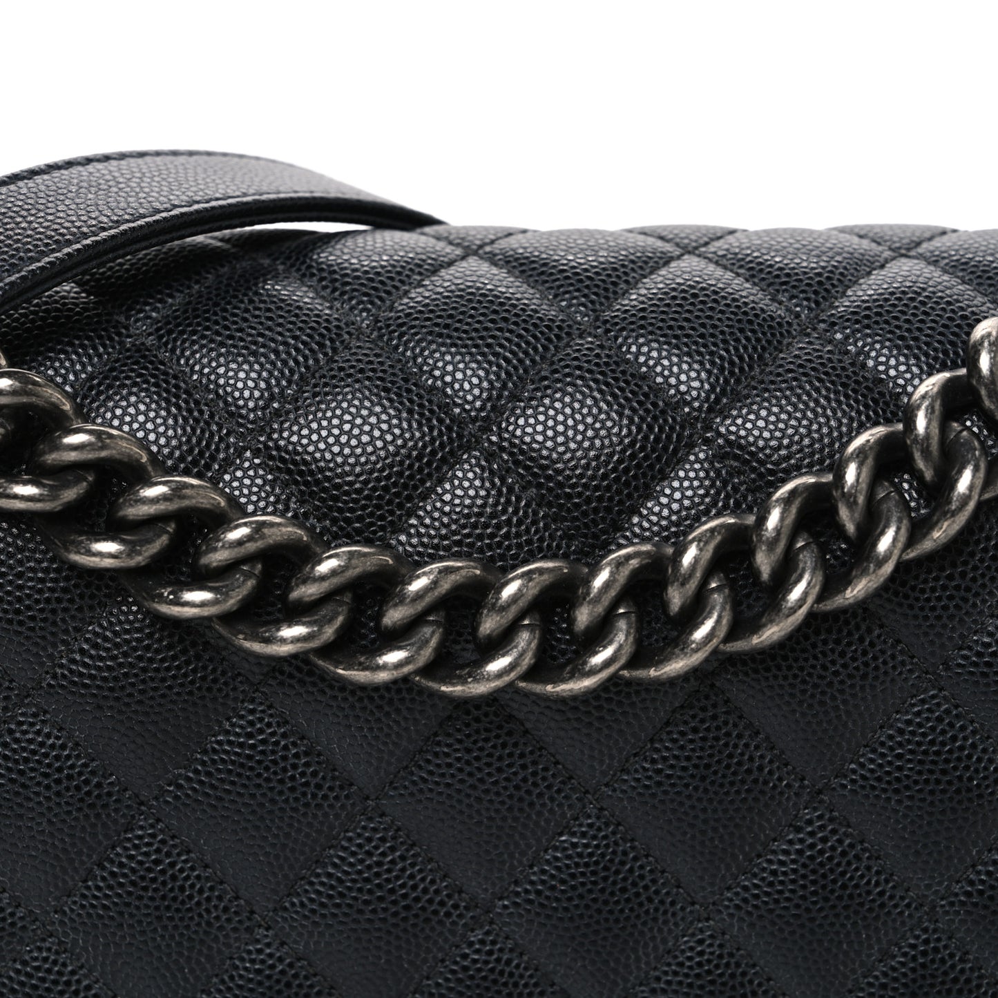 Caviar Quilted Medium Boy Flap Black