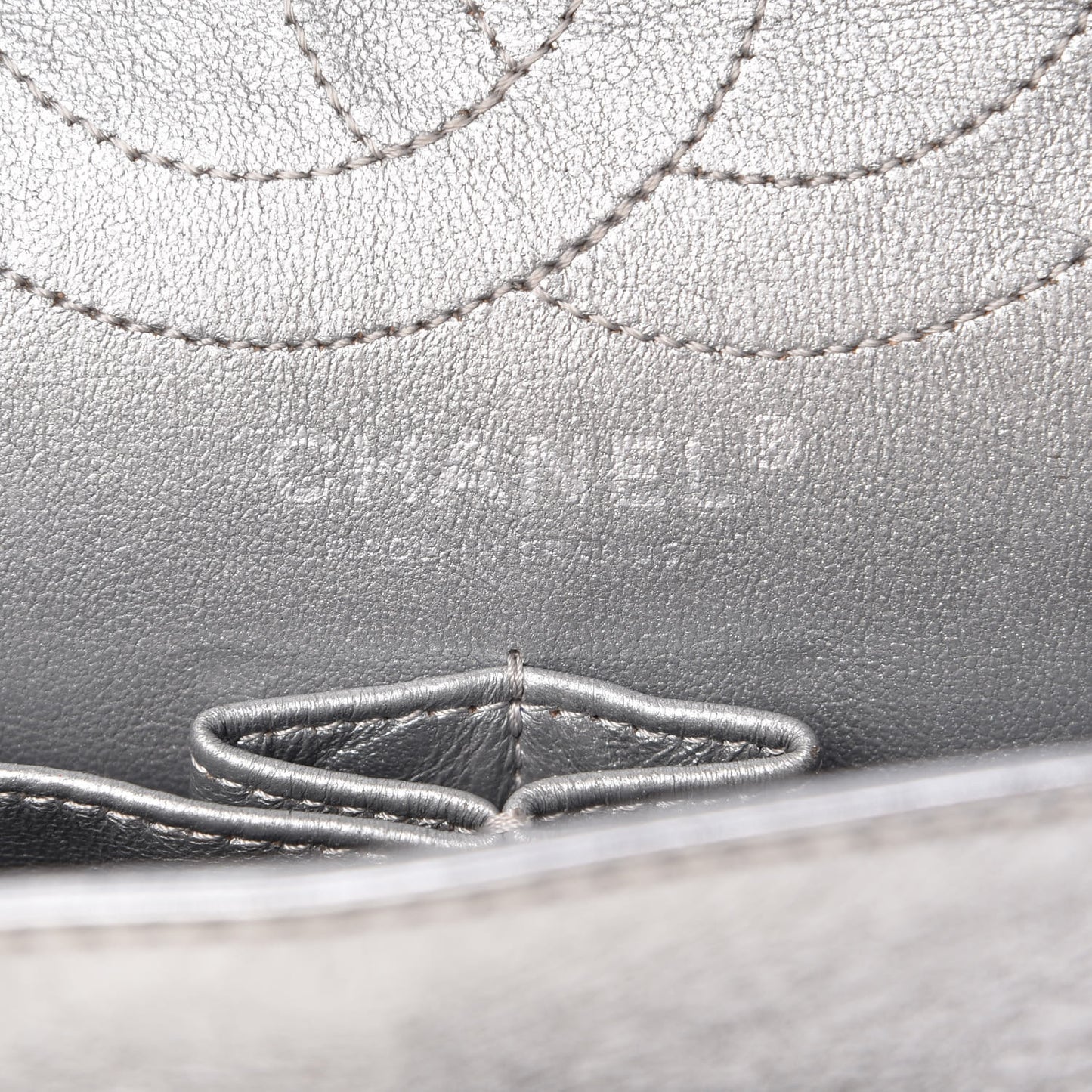 Metallic Aged Calfskin Quilted 2.55 Reissue 226 Flap Silver
