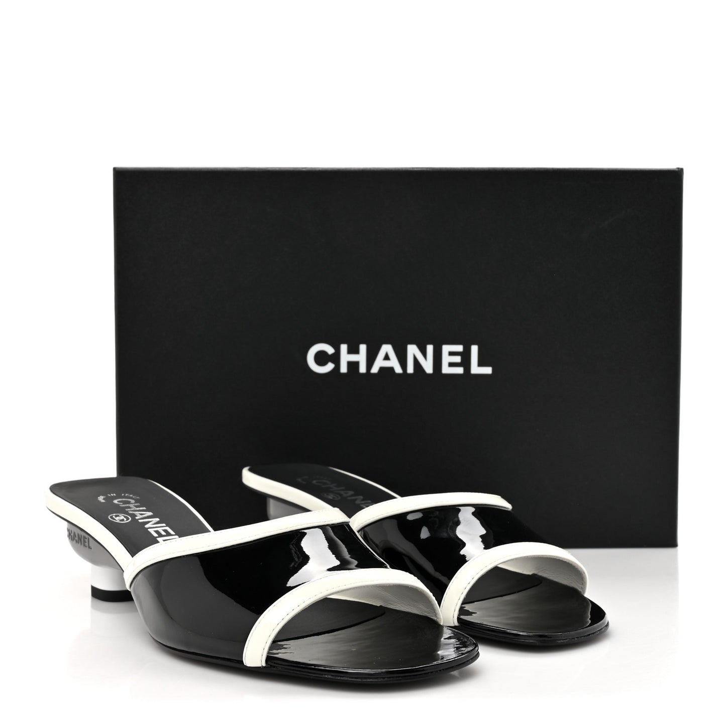 Patent Calfskin Mules 37.5 Black White
