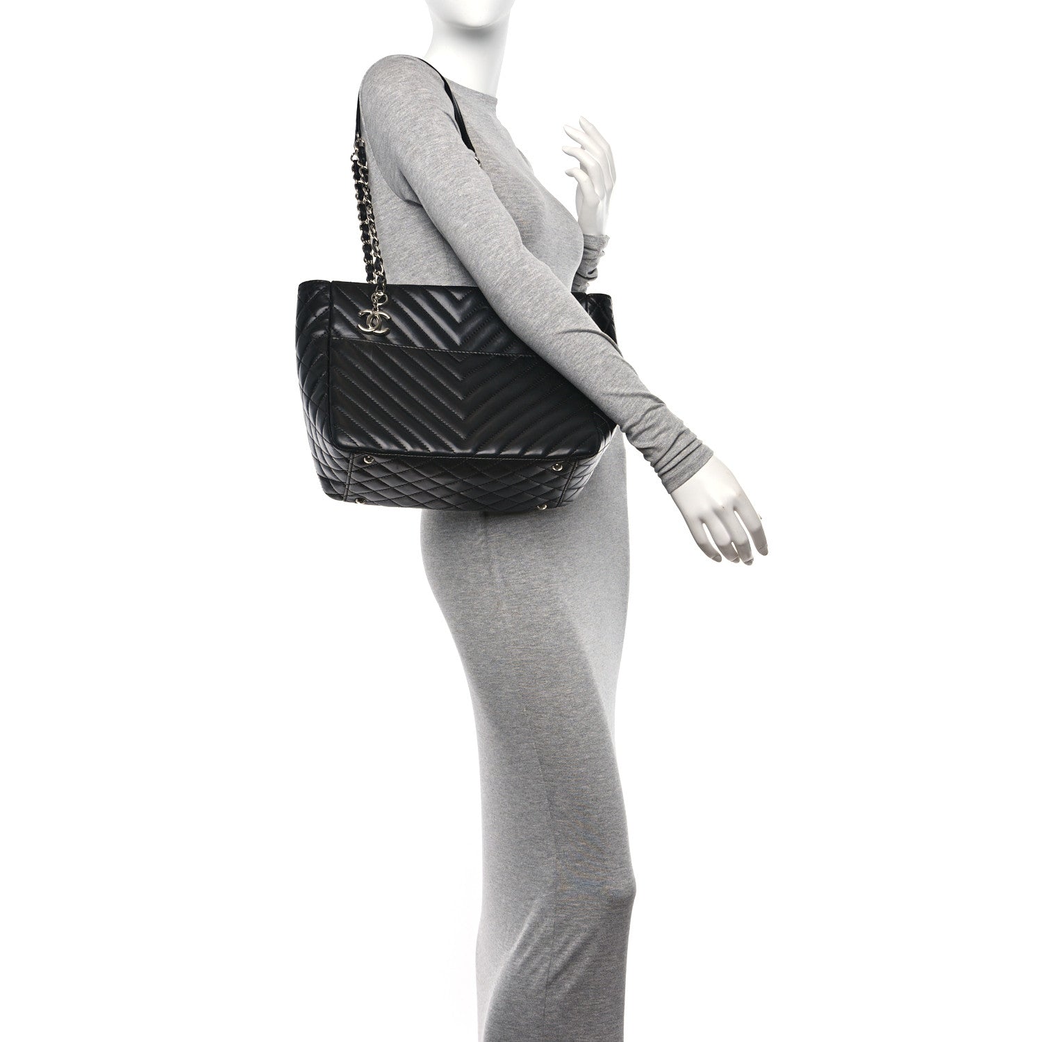 Chanel Lambskin Surpique Chevron Quilted Tote Black 2 of 11