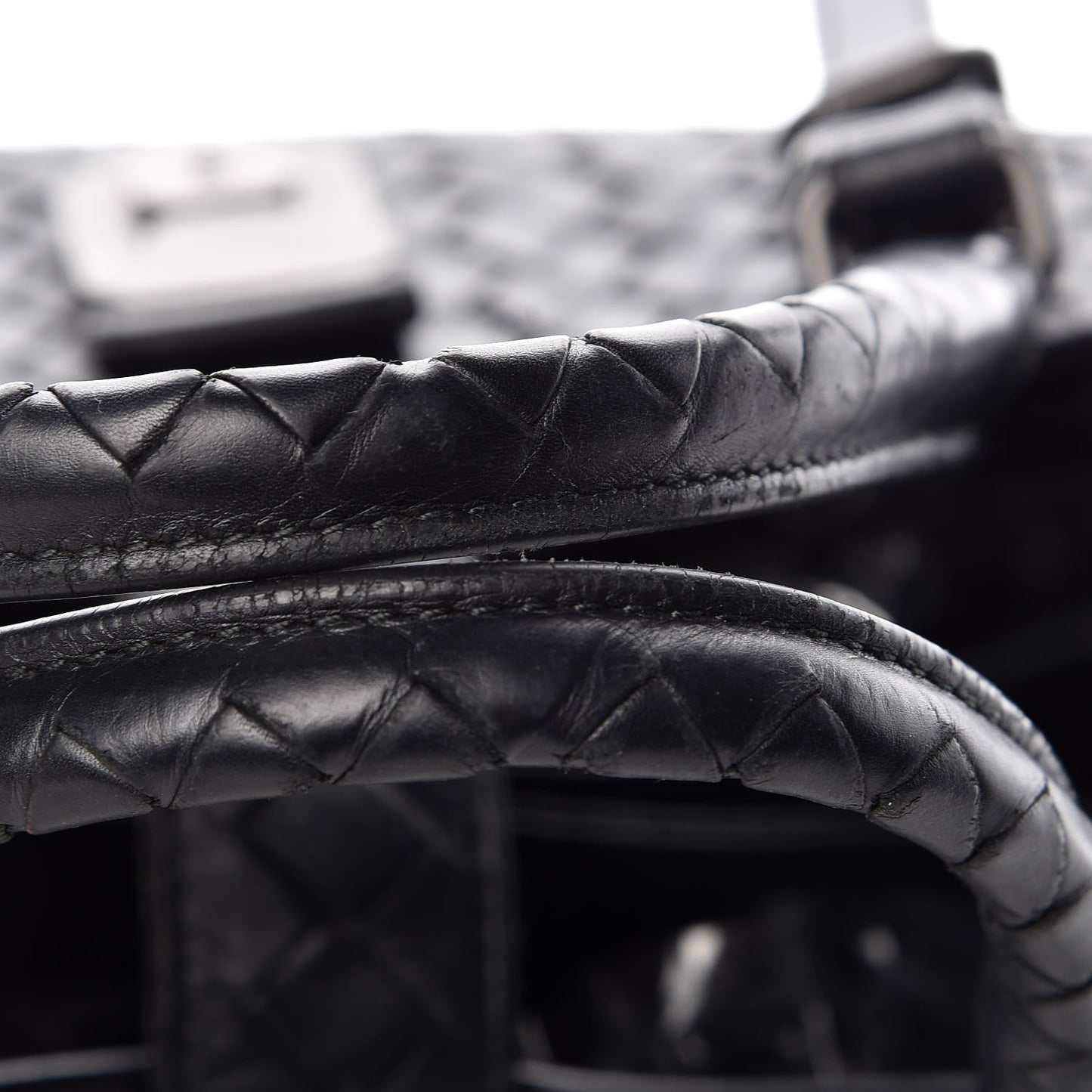 Light Calf Intrecciato Small Roma Black