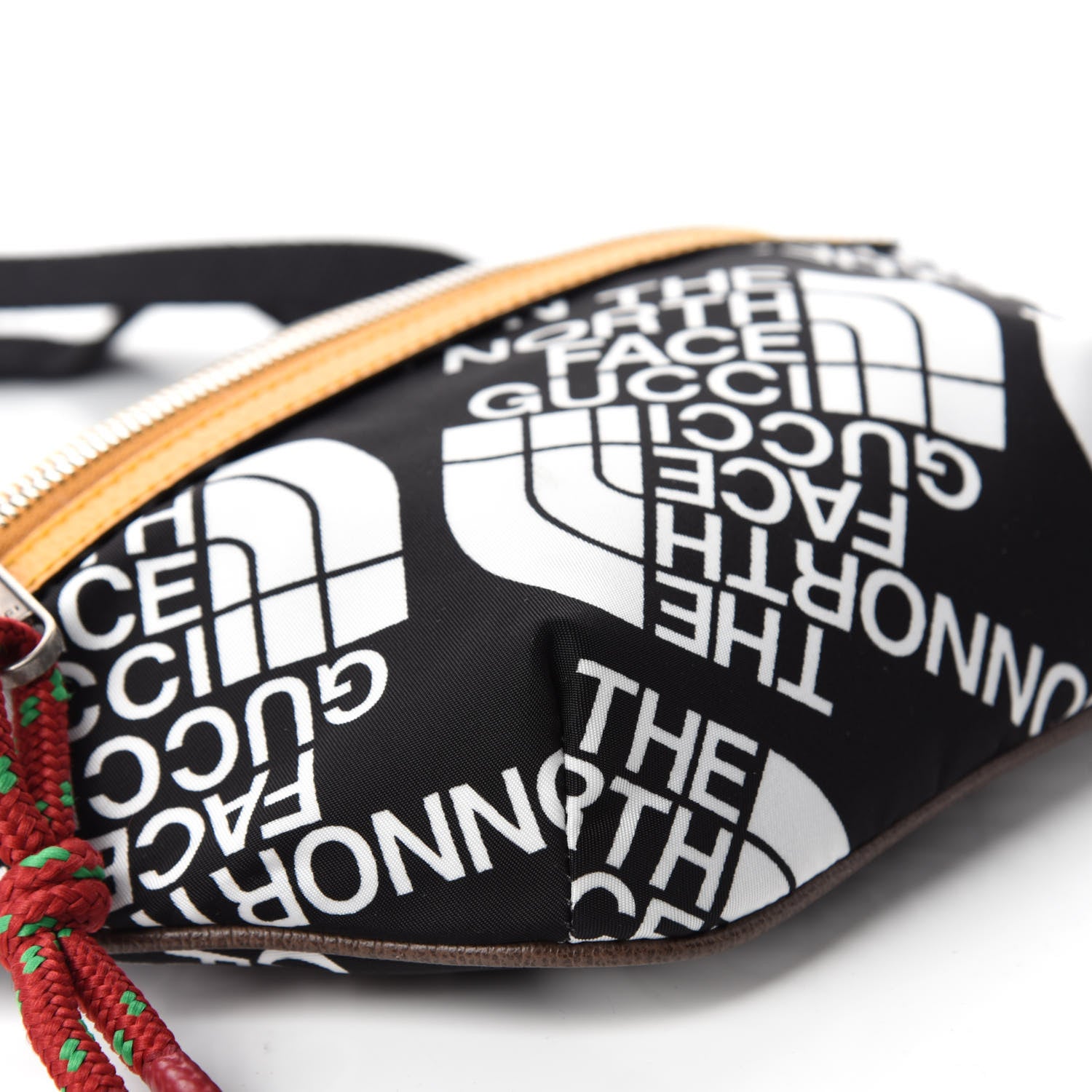 Gucci X THE NORTH FACE Econyl Nylon Belt Bag Black Ivory Crop 6 of 12