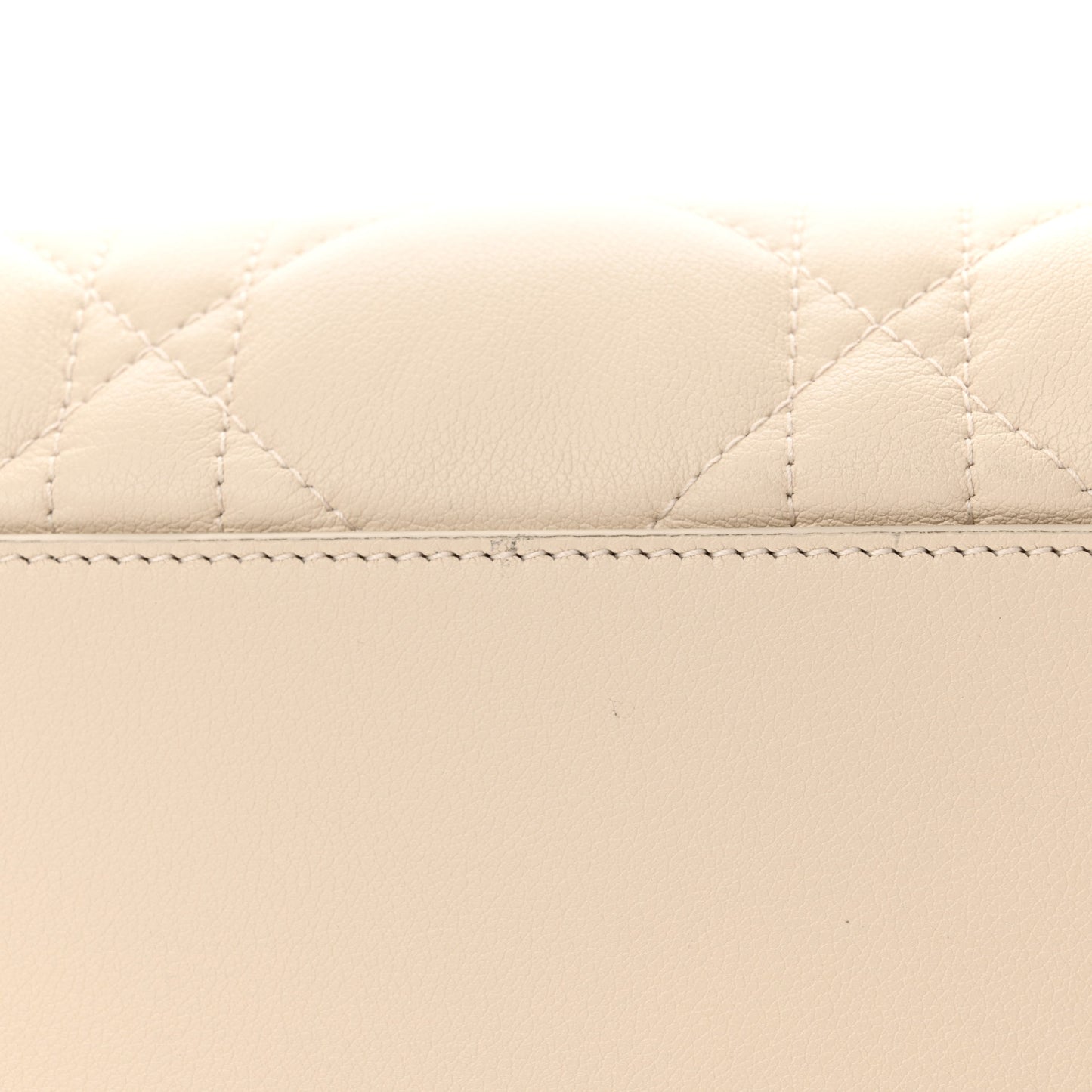 Calfskin Macrocannage Groove 20 Bag Dusty Ivory