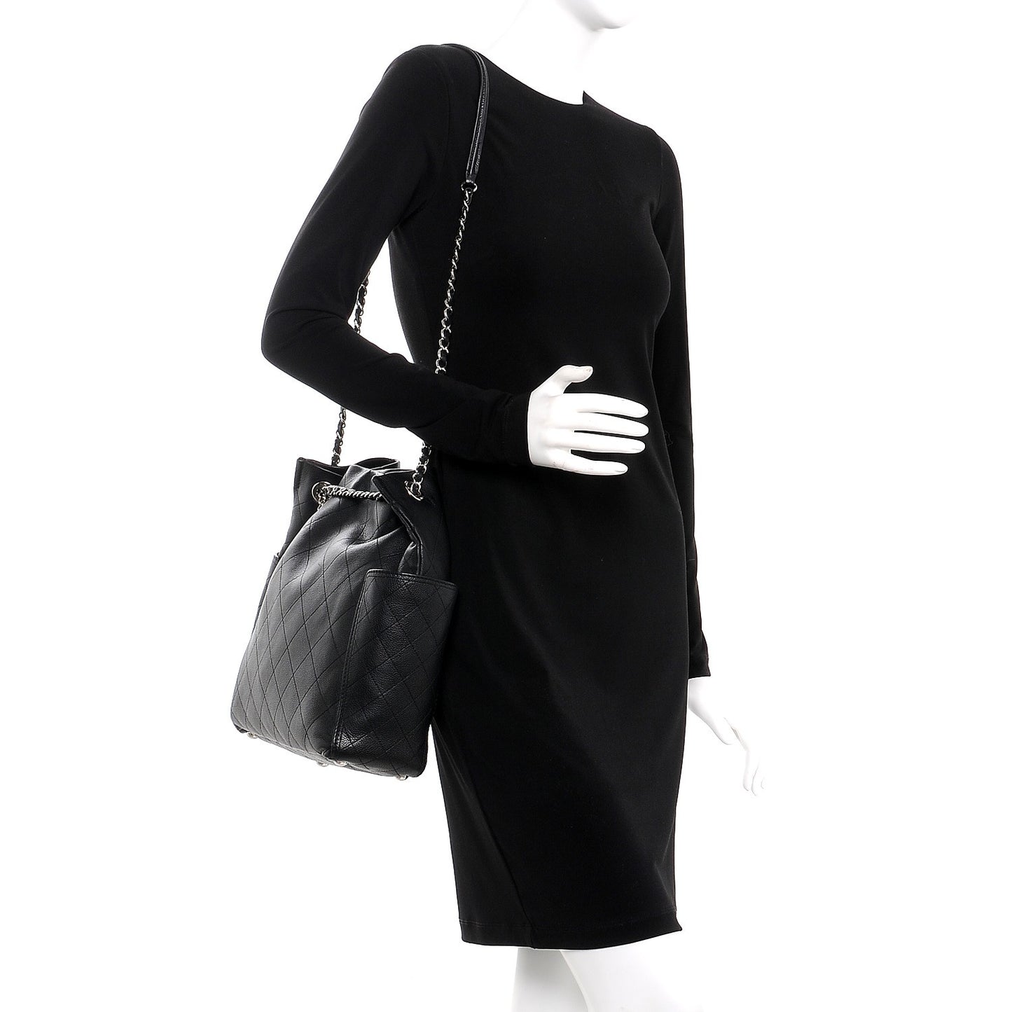 Caviar Stitched Medium CC Pocket Hobo Black