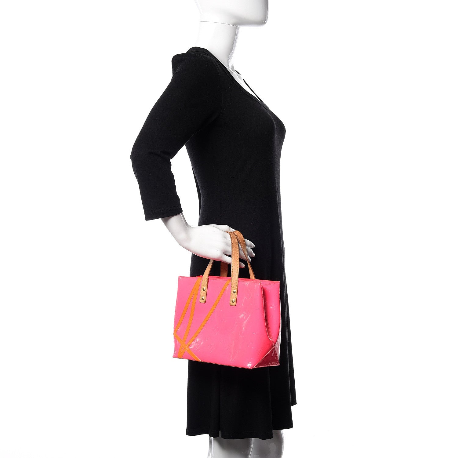 Louis Vuitton Vernis Fluo Reade PM Rose 2 of 19