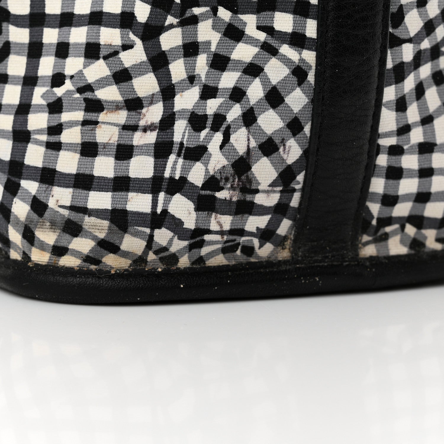 MCM Visetos Medium Liz Reversible Shopper Tote Black 22 of 29