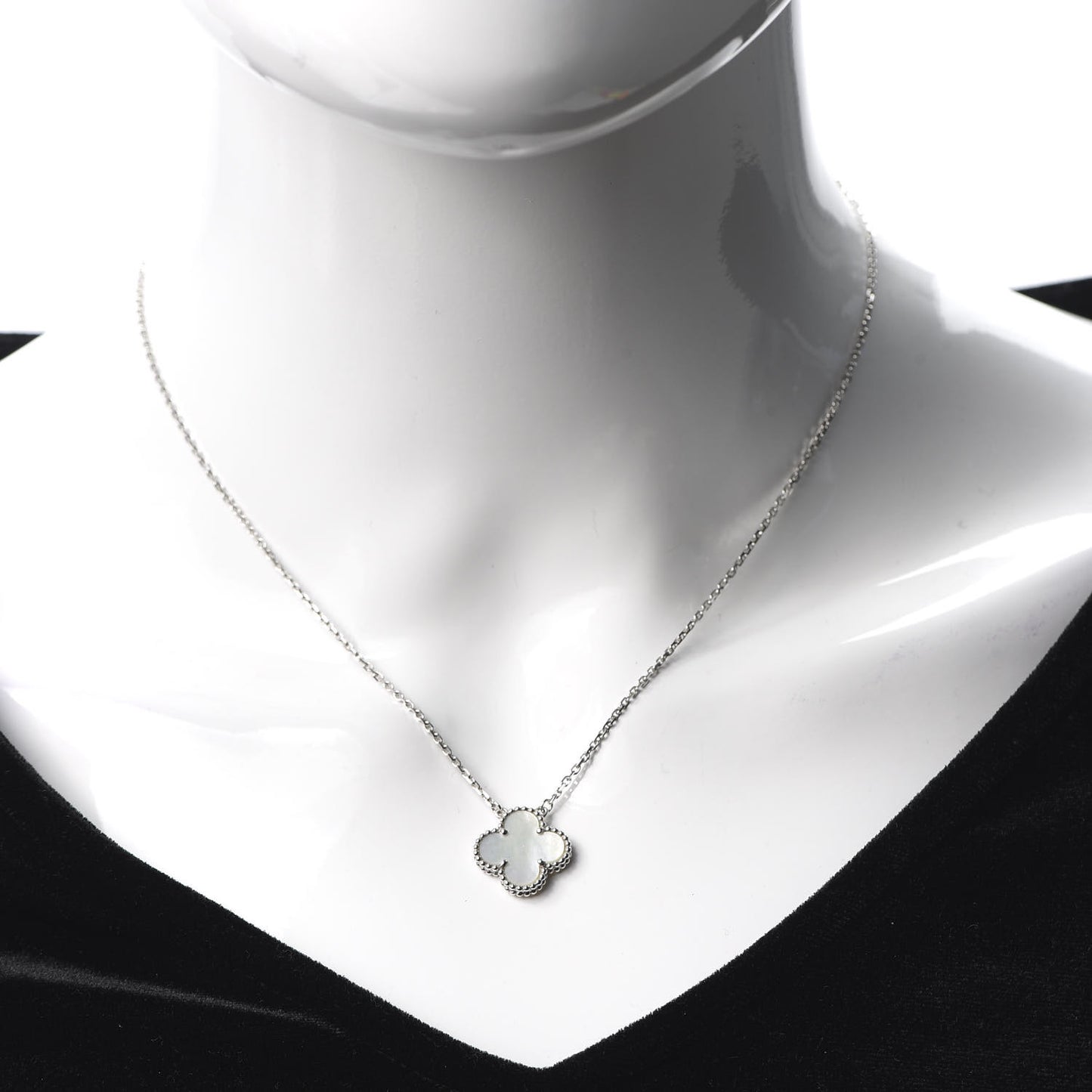 18K White Gold Mother of Pearl Vintage Alhambra Pendant Necklace