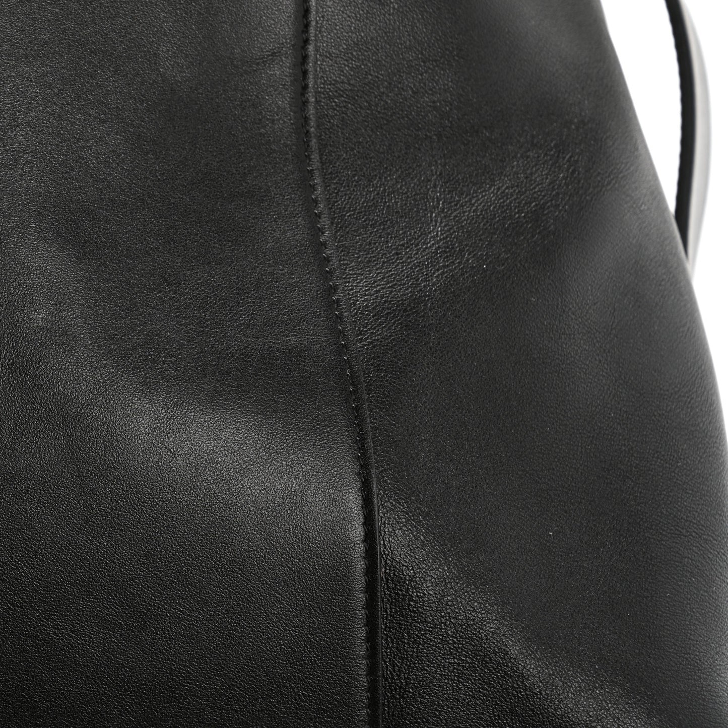 Smooth Calfskin Large Soft Antigona Black