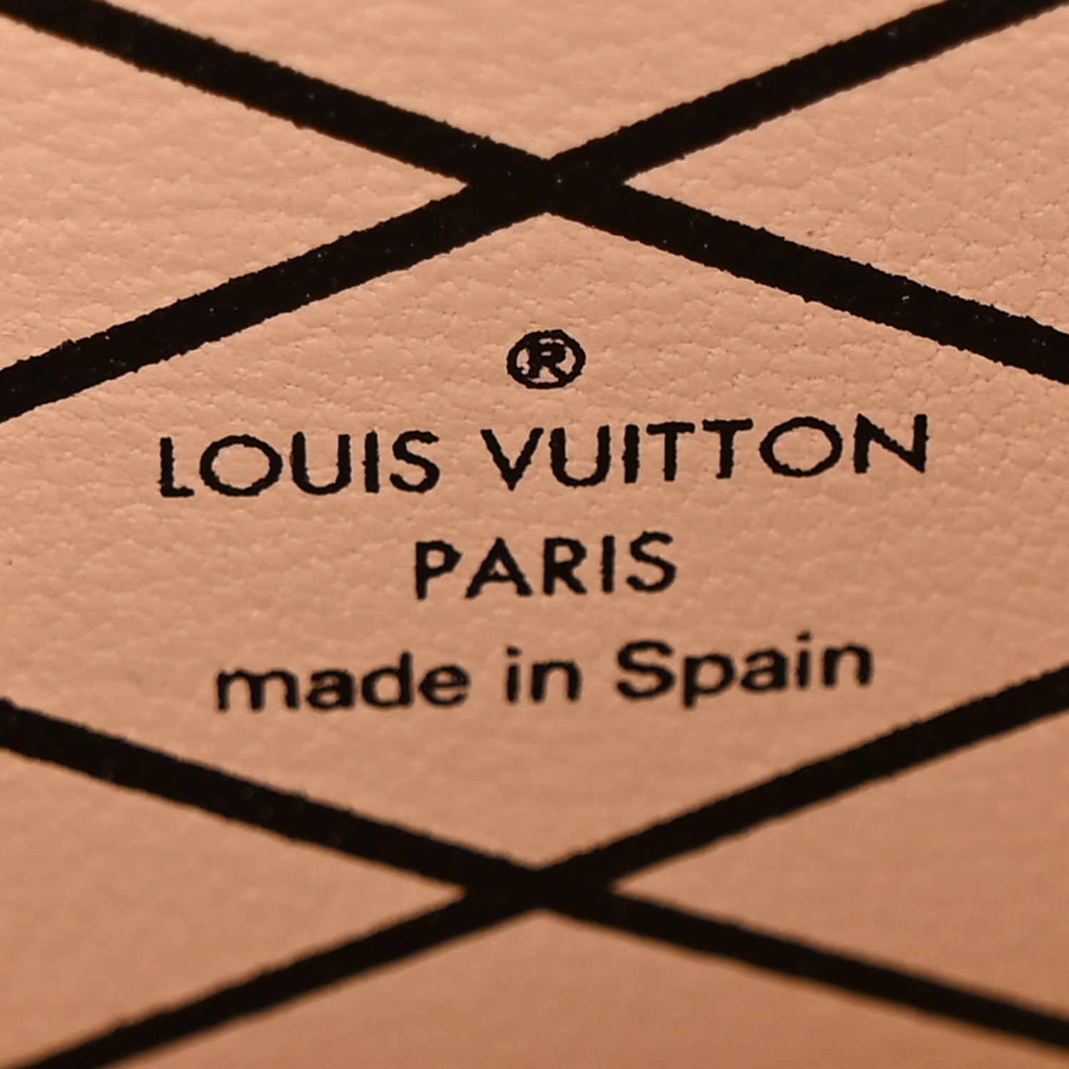 Louis Vuitton Monogram Essential Trunk NM Black 6 of 10