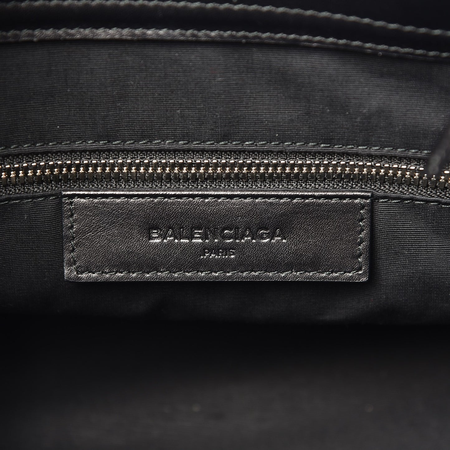 Calfskin Karung Padlock Nude Work S Top Handle Black Electric Bleu