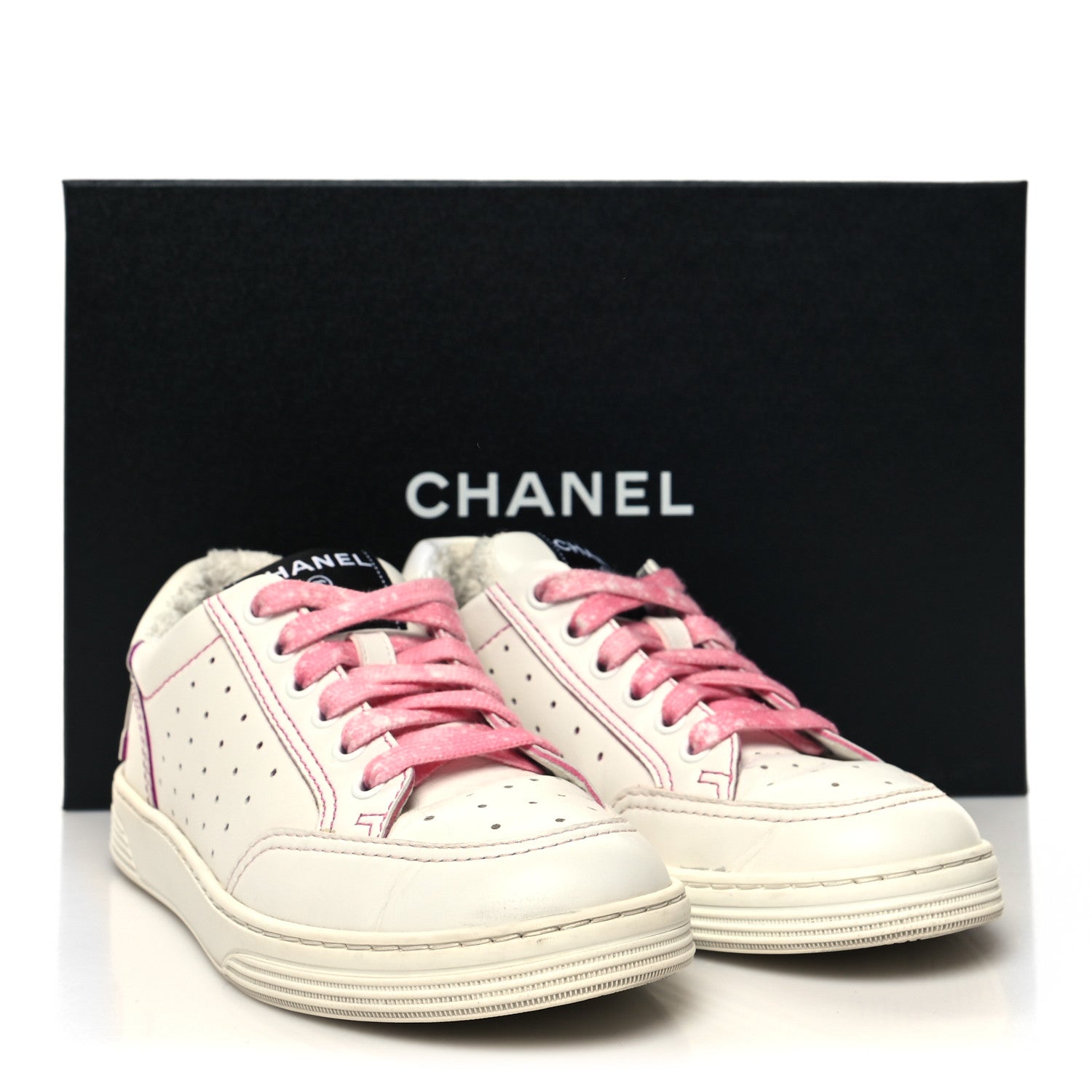 Chanel Calfskin Womens Logo Sneakers 35.5 White Pink 10 of 10