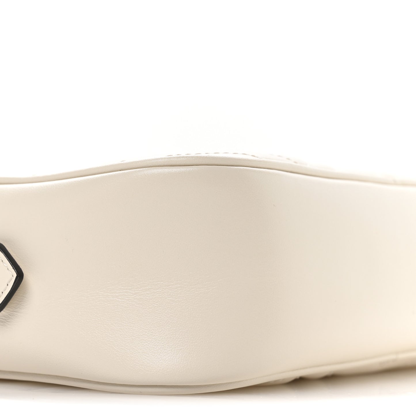 Calfskin Matelasse Small GG Marmont Chain Shoulder Bag White