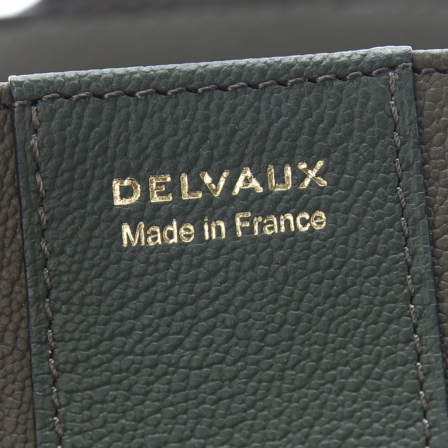 Brillant Wallet on Chain Kaki