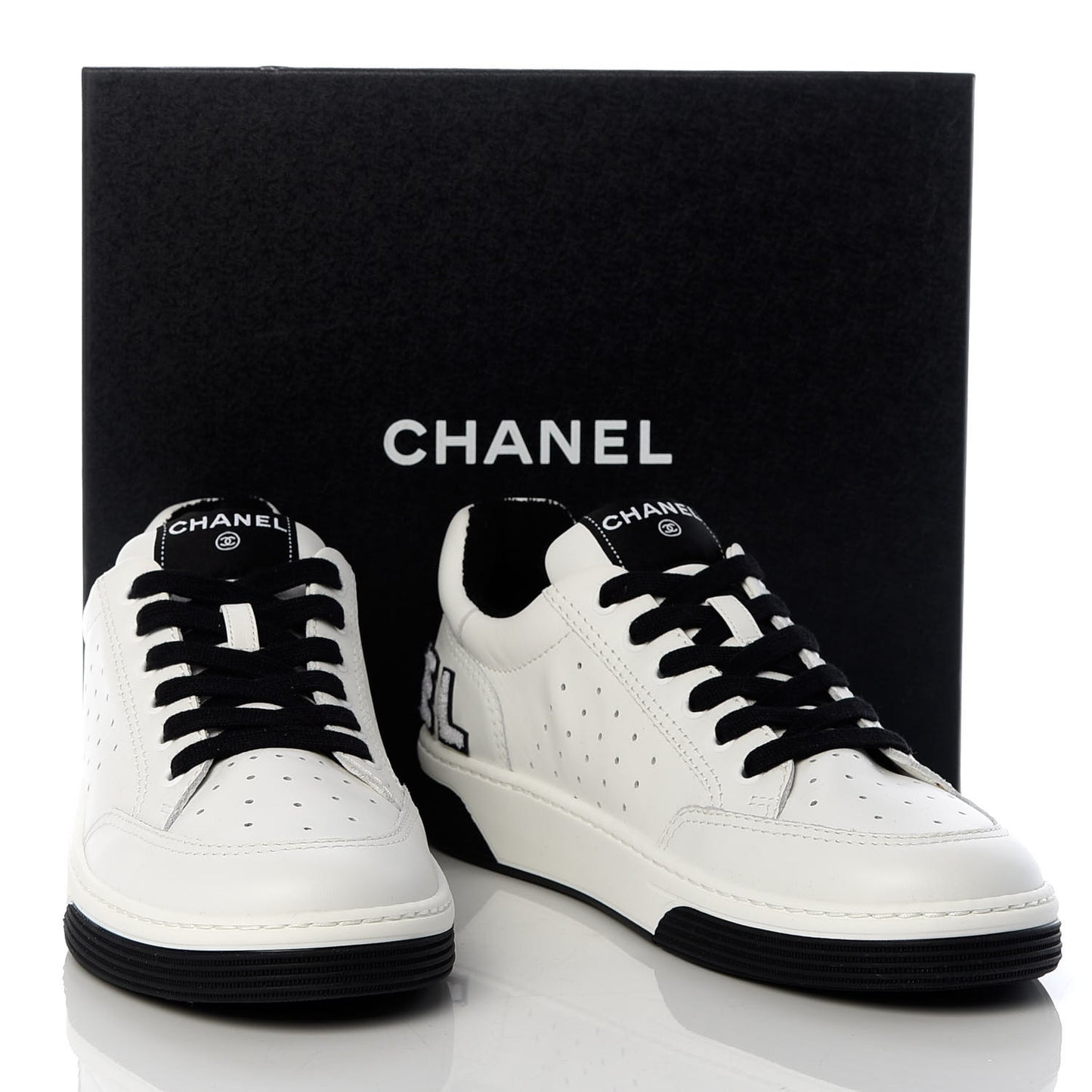 Calfskin Womens Logo Sneakers 41 Black White
