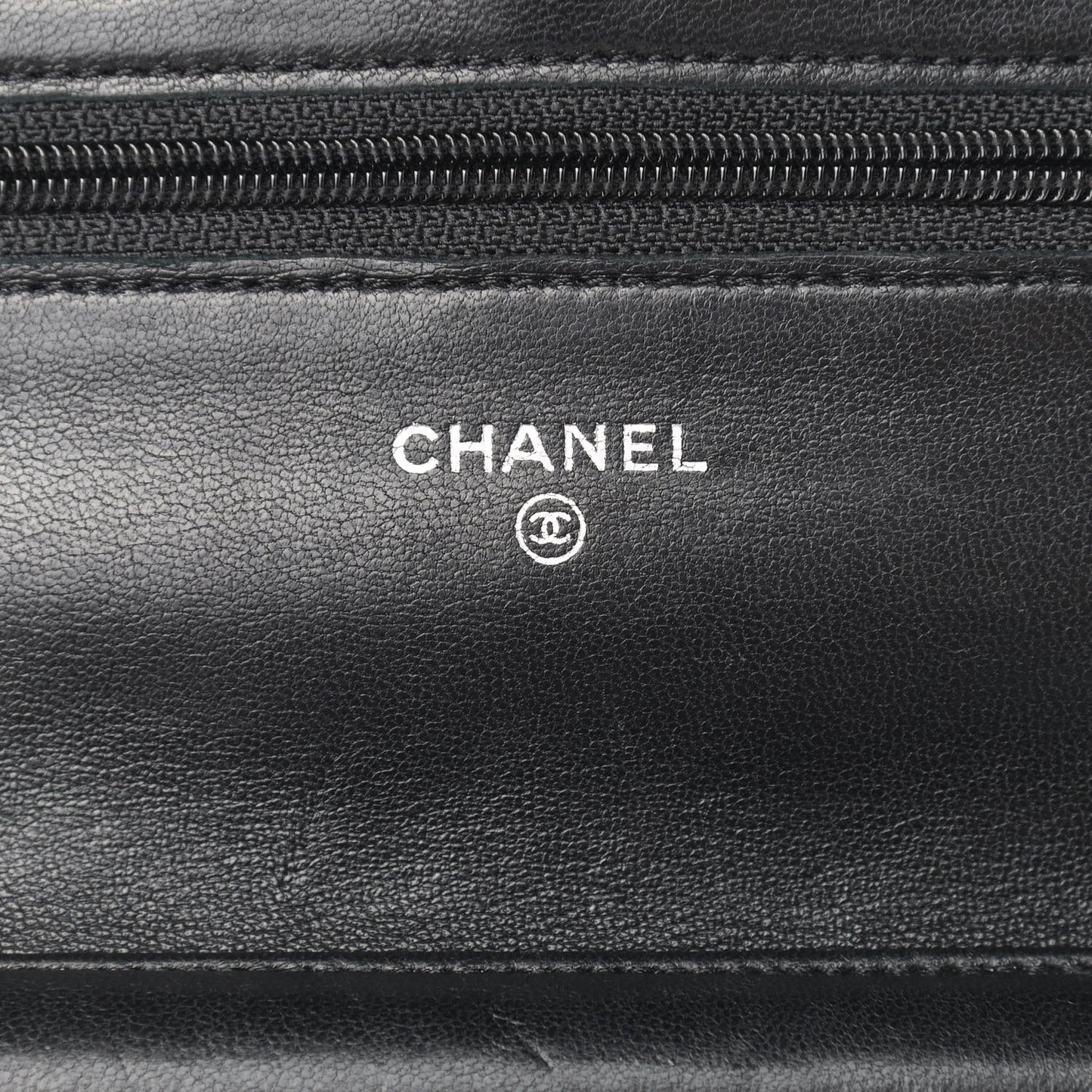 Lambskin Quilted Wallet On Chain WOC Black