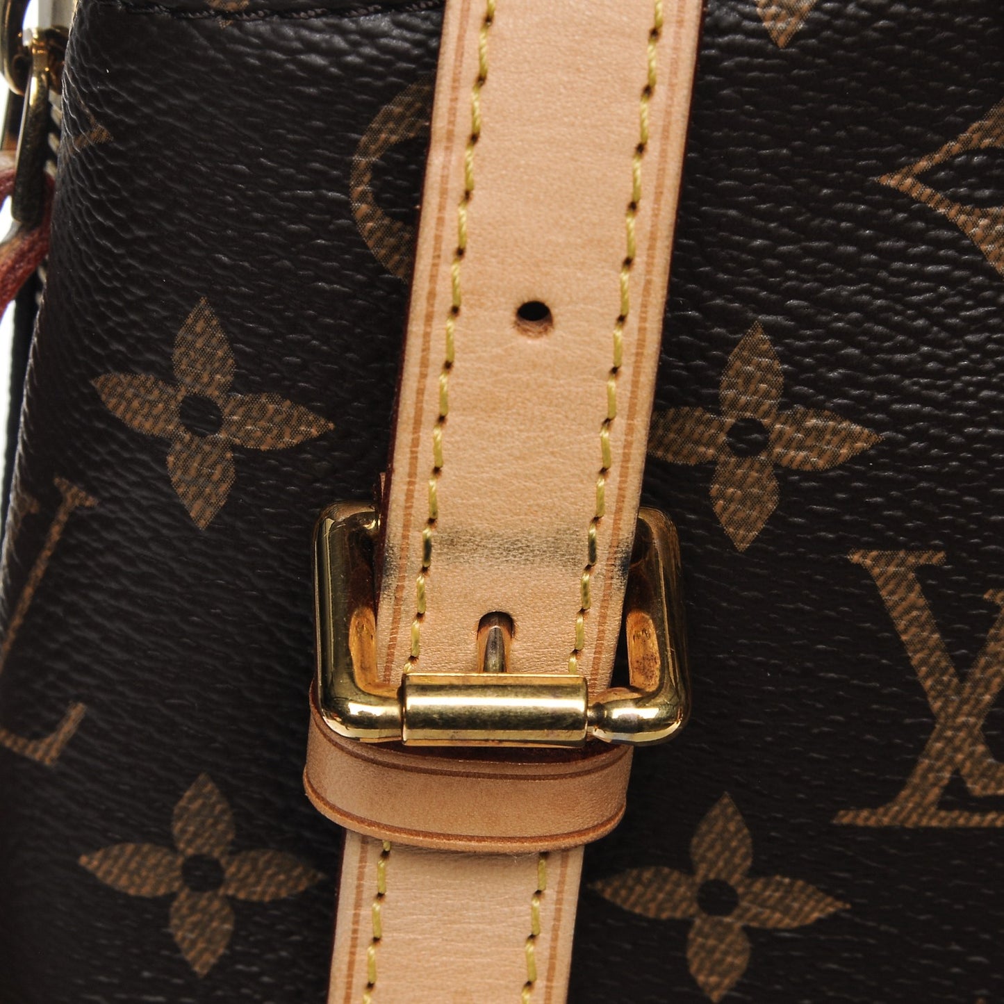 Monogram Voltaire