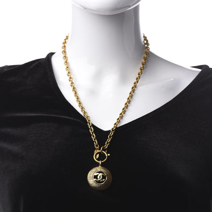 Chanel CC Medallion Chain Necklace Gold 2 of 5