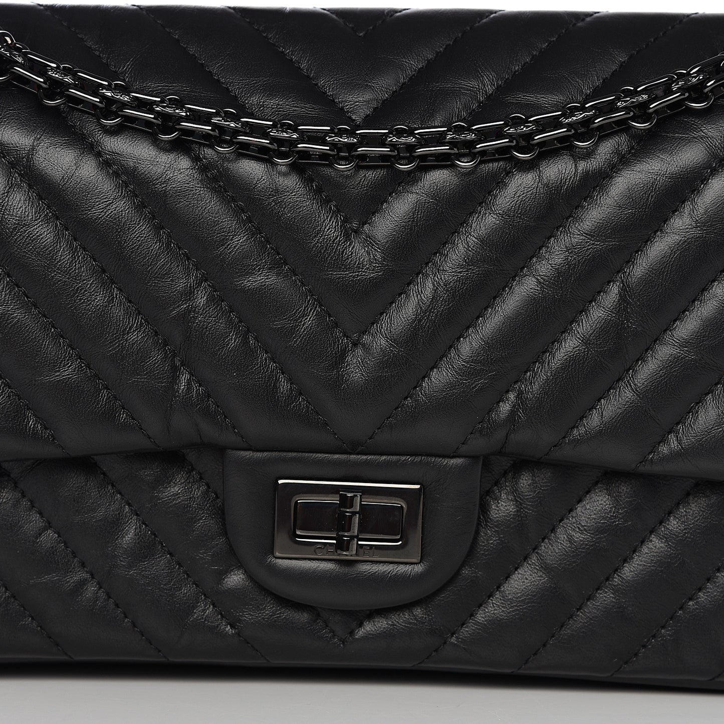 Aged Calfskin Chevron Quilted 2.55 Reissue 225 Flap So Black