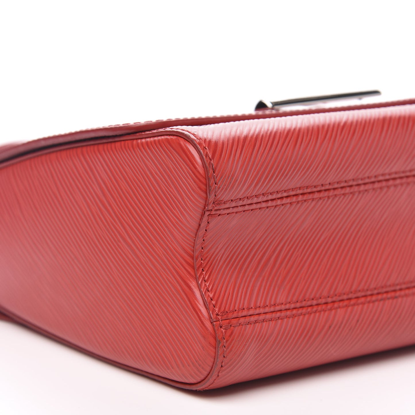 Epi Twist Shoulder Bag MM Coquelicot