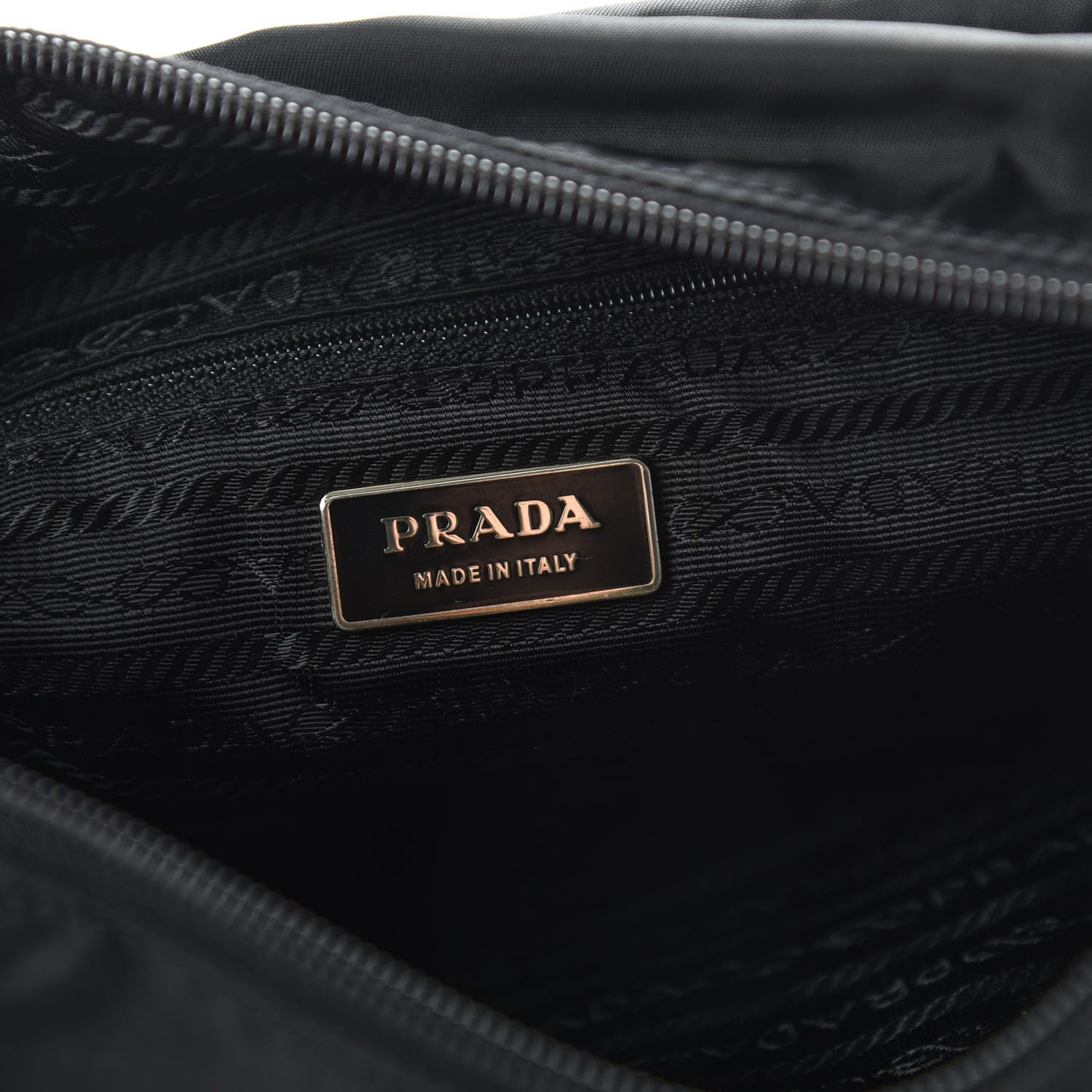 Nylon Vela Messenger Bag Black