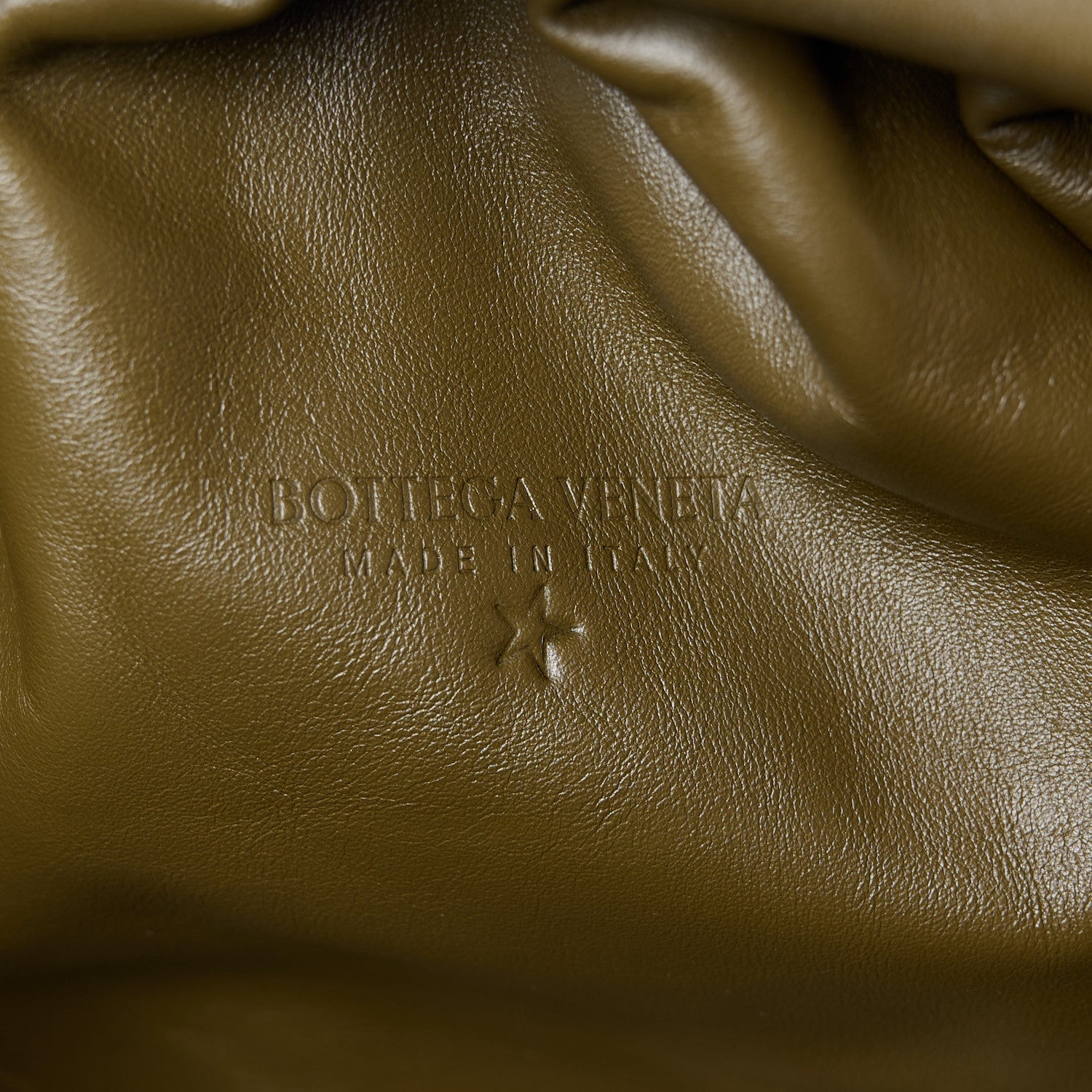 Bottega Veneta Smooth Butter Calf The Pouch Oversized Clutch Mud 6 of 11