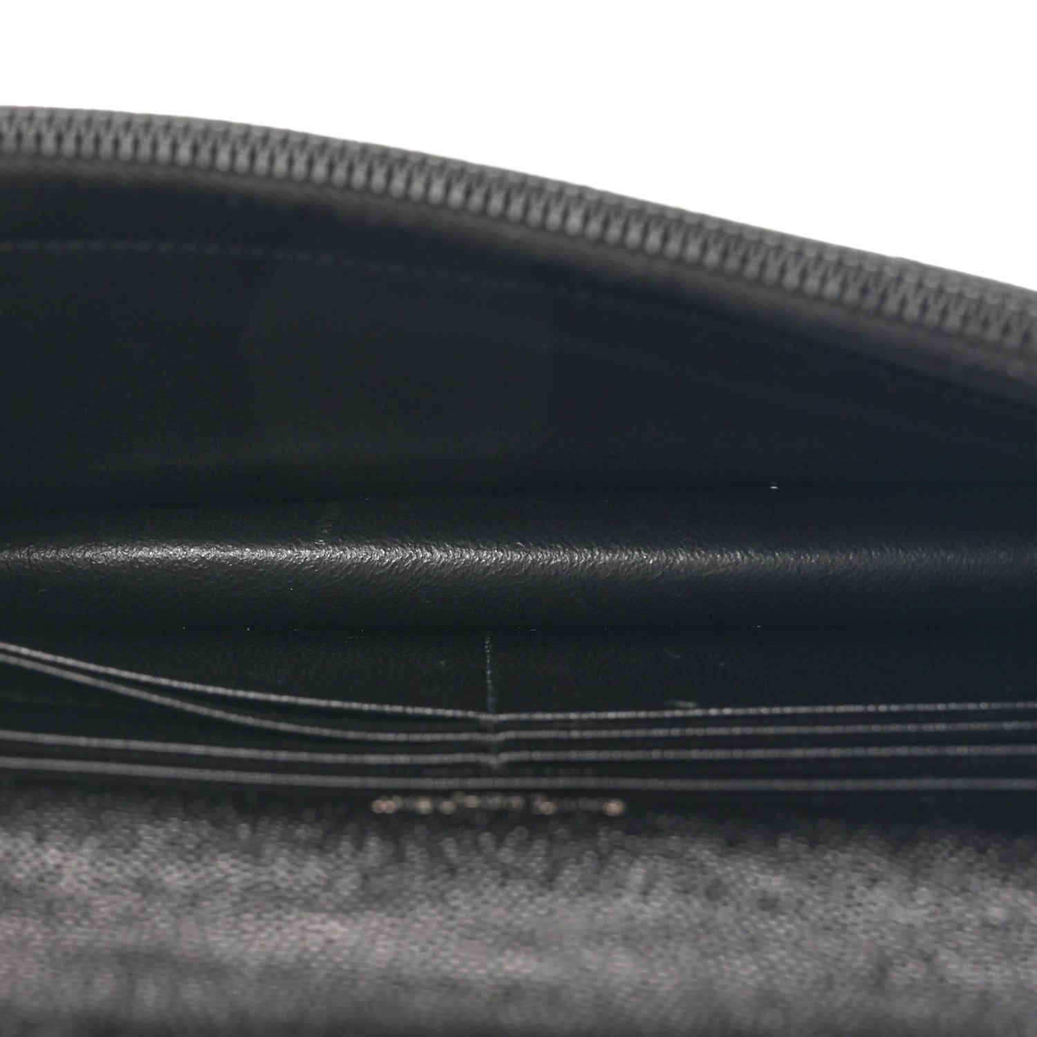 Saint Laurent Grain De Poudre Matelasse Chevron Monogram Monochrome Envelope Chain Wallet Black 5 of 11