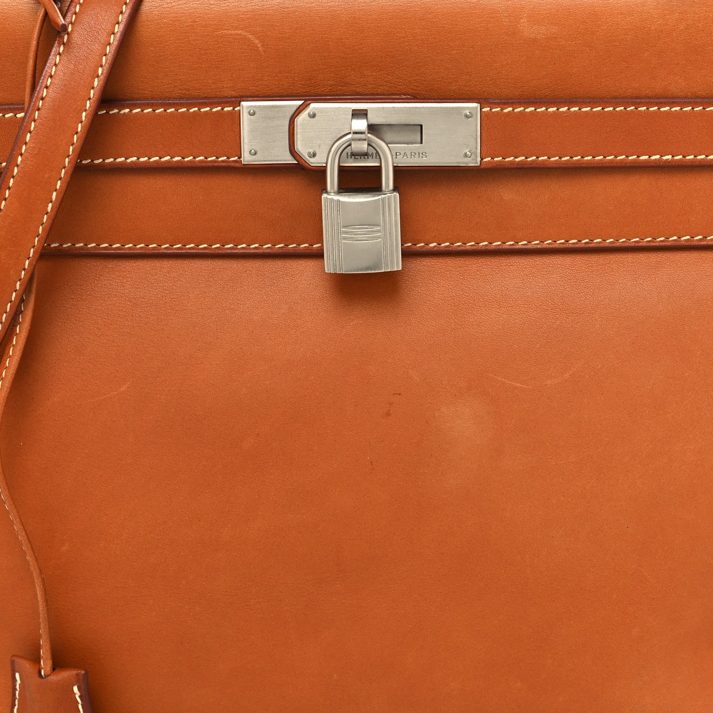 Natural Barenia Kelly Retourne 32 Fauve