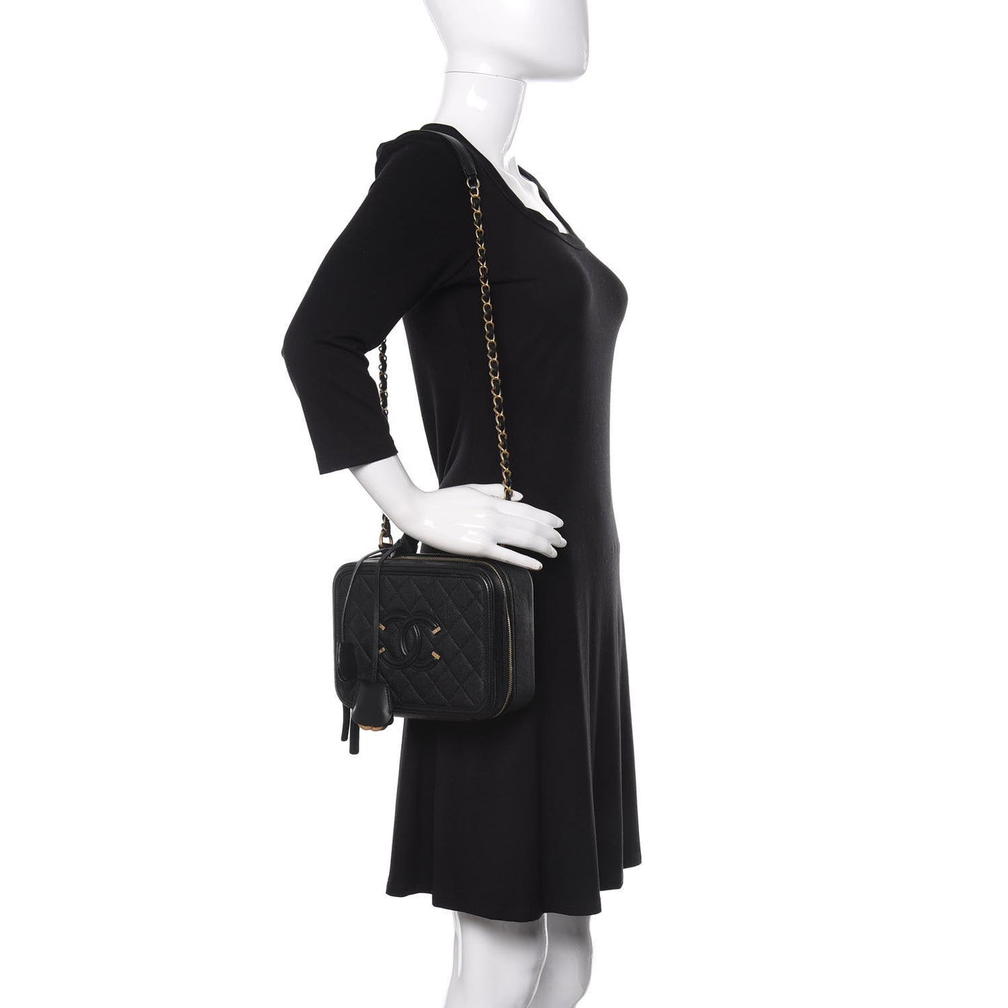 Caviar Quilted Medium CC Filigree Vanity Case Black