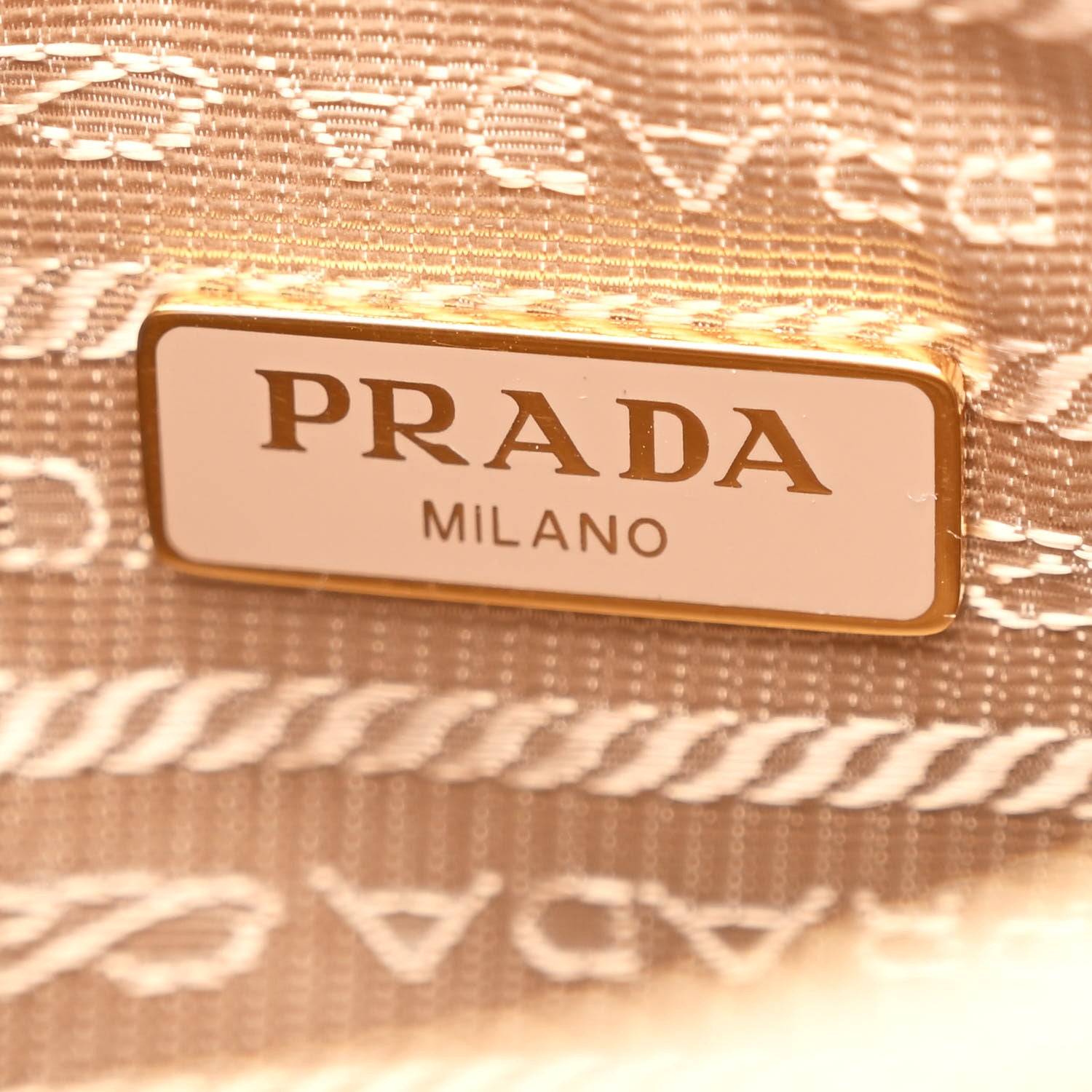 Prada Saffiano Re-Edition 2005 Shoulder Bag Cammeo 6 of 12