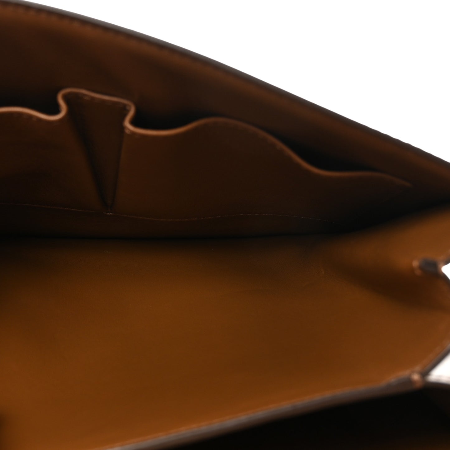 Box Calfskin Medium Classic Box Flap Bag Camel